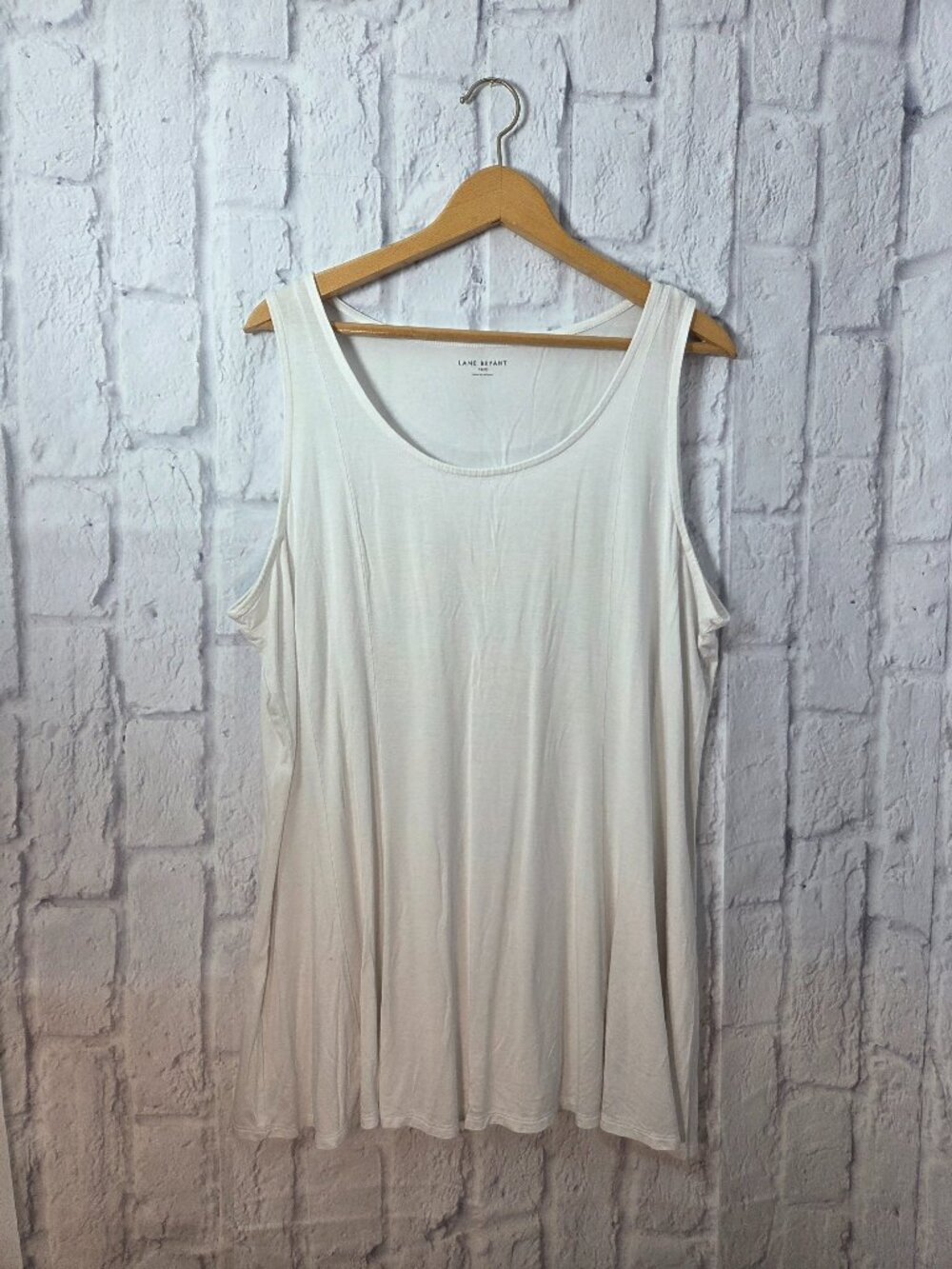 Lane Bryant 18/20 White Scoop Neck Flowy Wing Tank Top (FLAW)